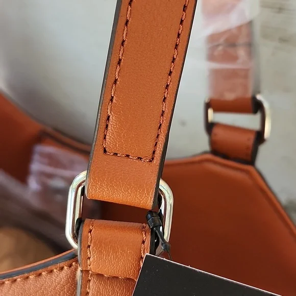 NWT NINE WEST DIANTHA CARRYALL SHOULDER BAG WITH WRISTLET - Picture 9 of 16